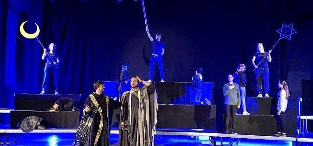 POZÝVAME Divadelné predstavenie: Tajomný labyrint